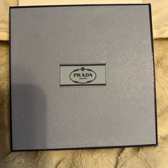 Prada silk printed scarf - Picture 4 of 5